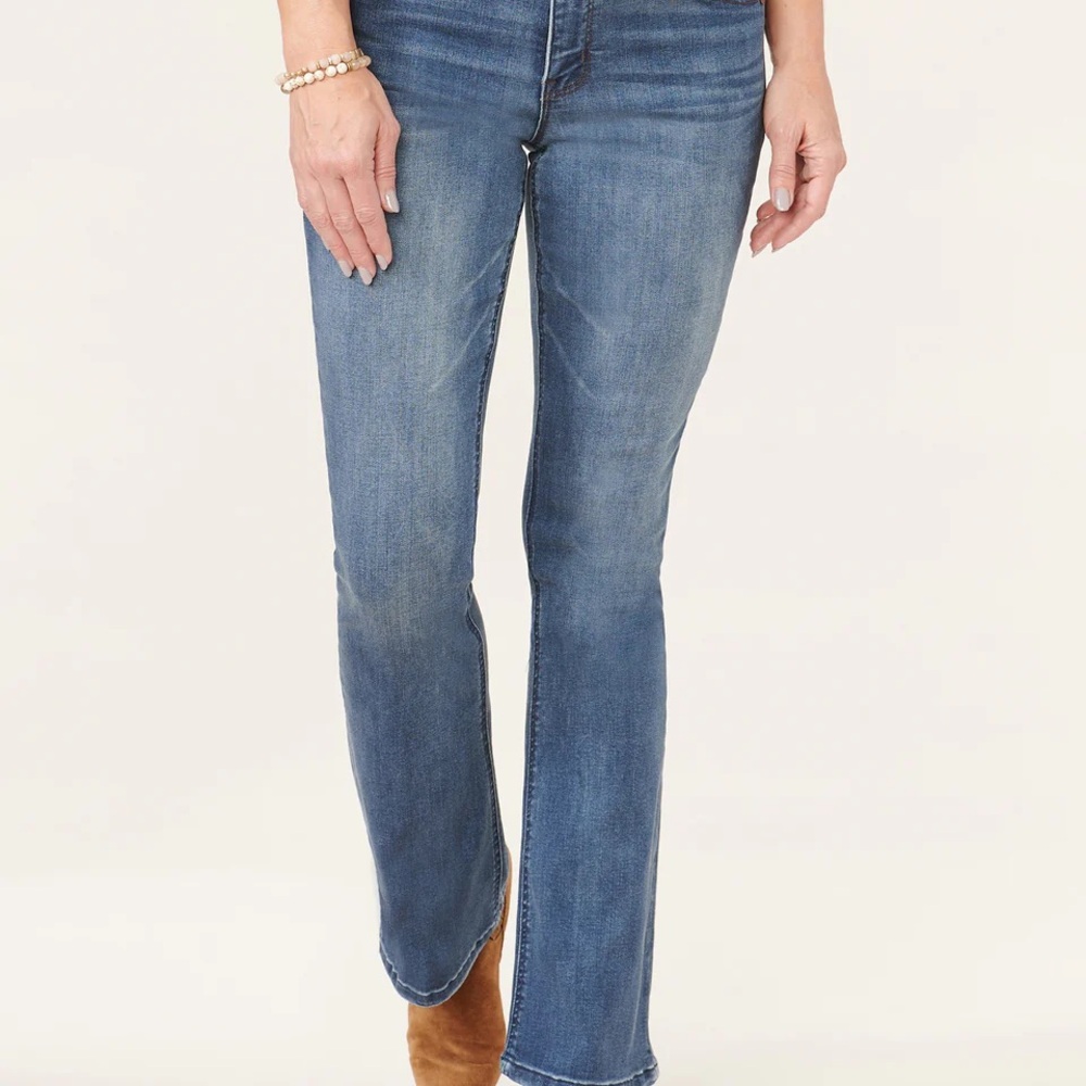 "Ab"solution® High Rise Artisanal Petite Itty Bitty Boot Jean